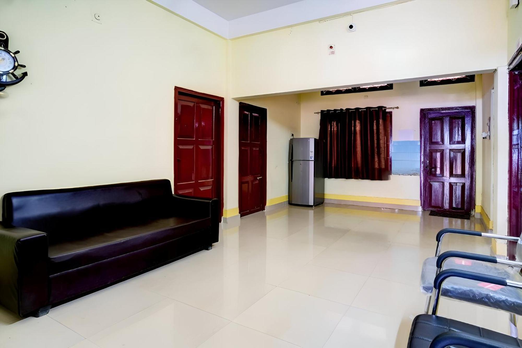 Capital Heritage Homestay Guwahati Buitenkant foto