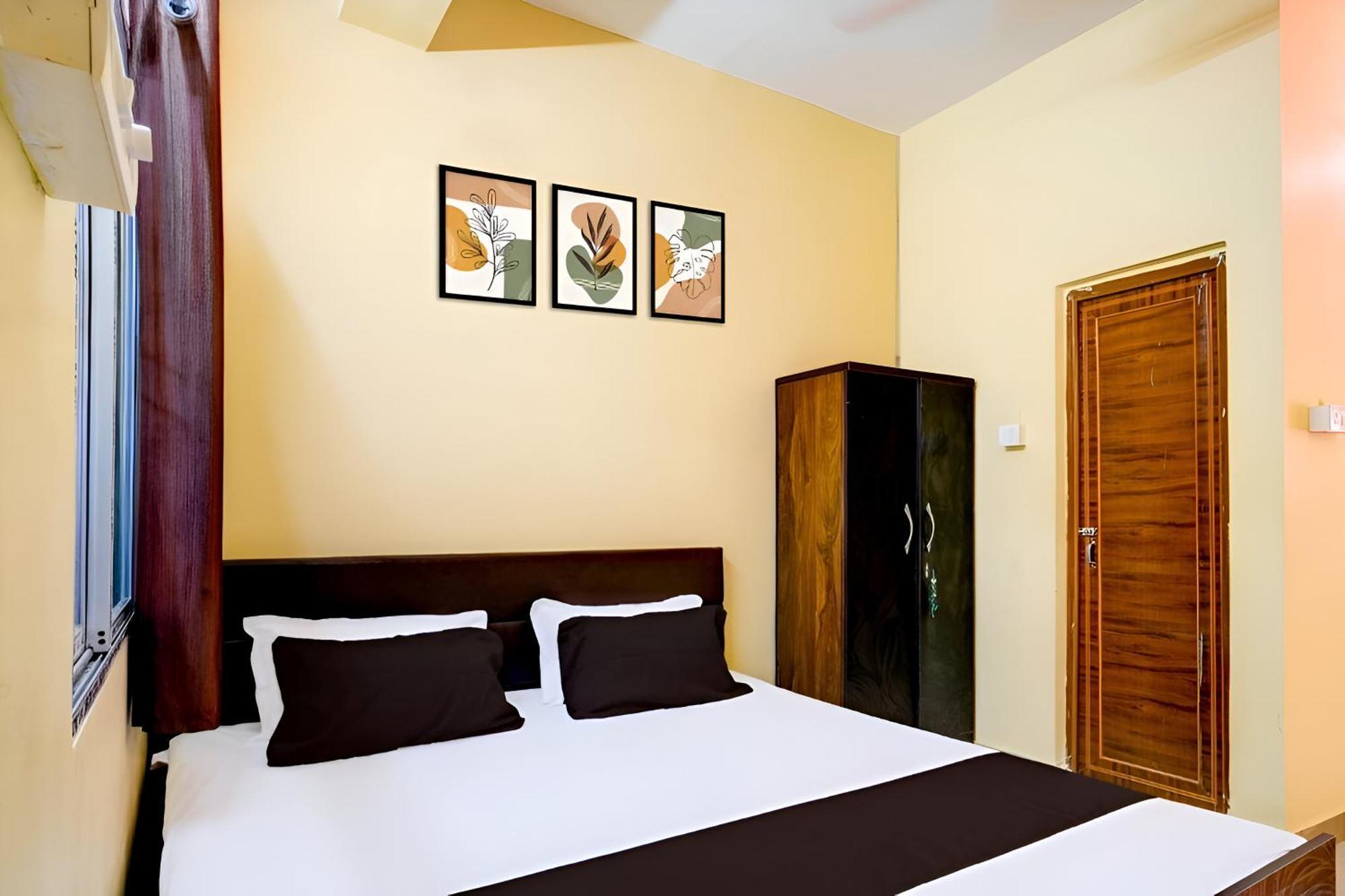Capital Heritage Homestay Guwahati Buitenkant foto