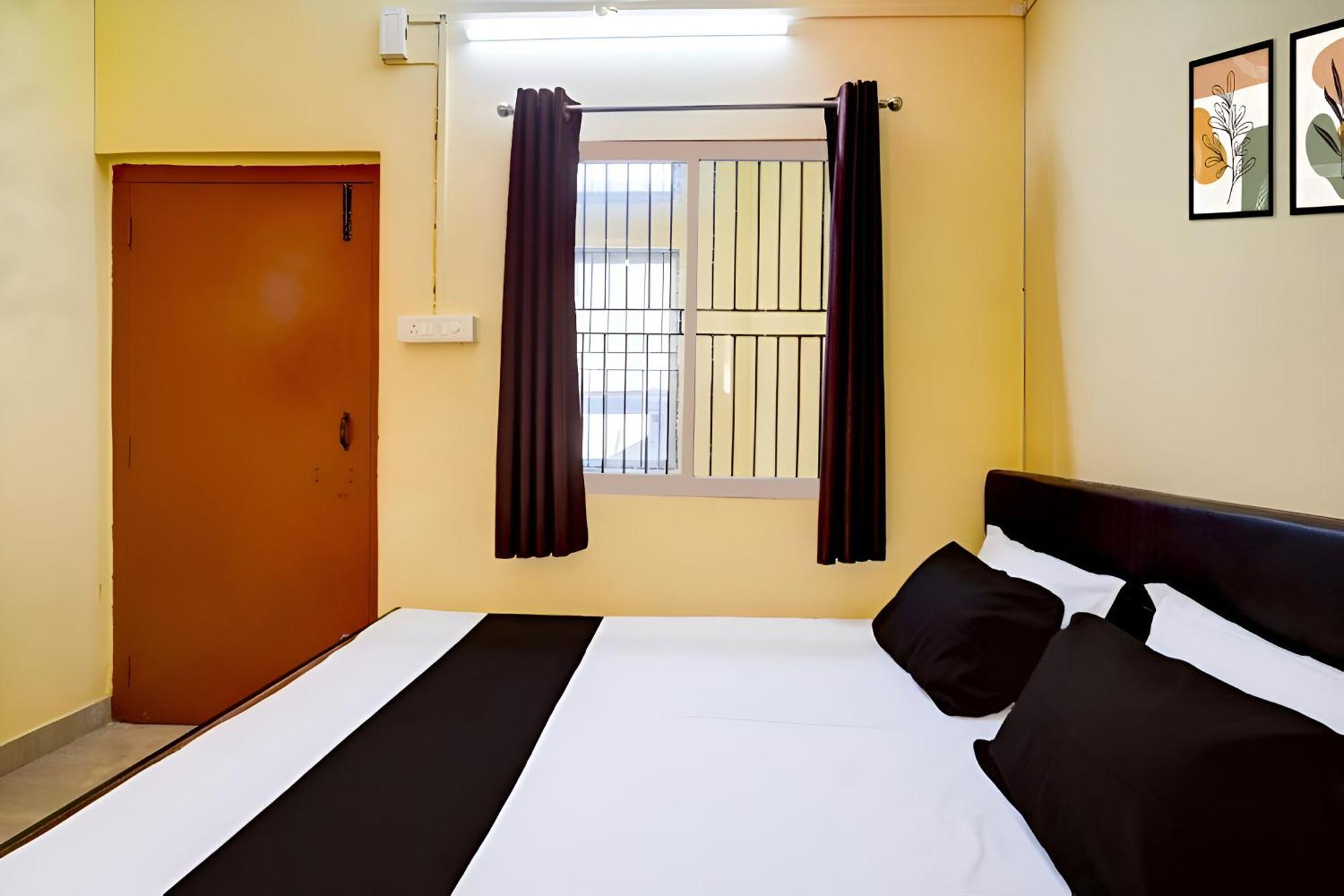 Capital Heritage Homestay Guwahati Buitenkant foto