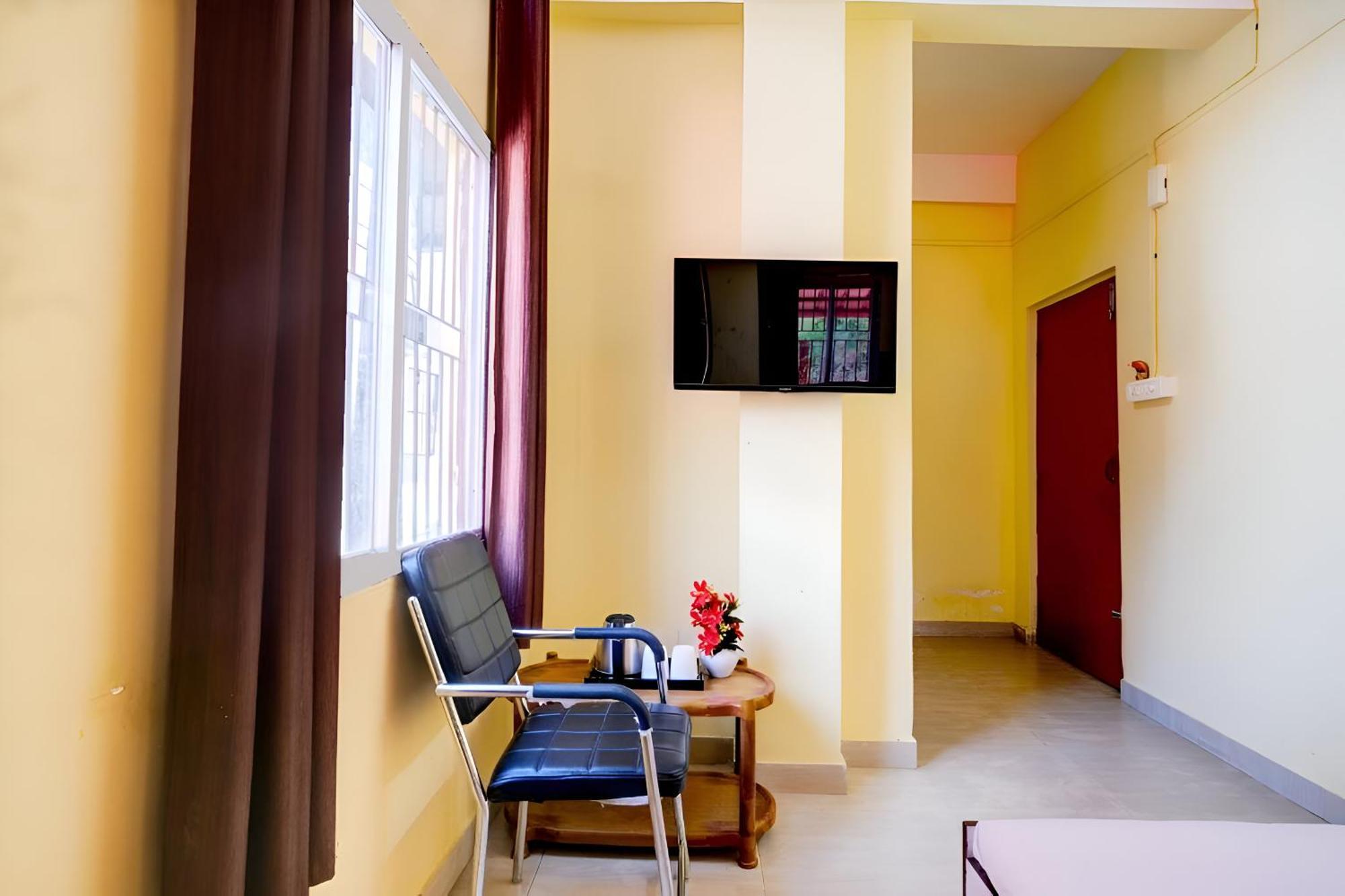 Capital Heritage Homestay Guwahati Buitenkant foto