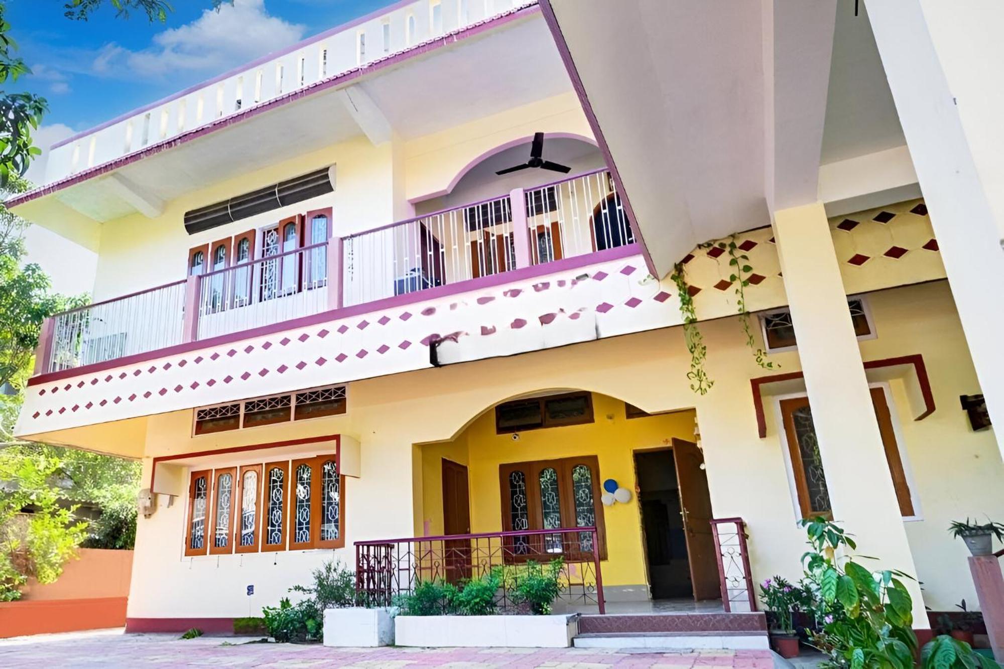 Capital Heritage Homestay Guwahati Buitenkant foto